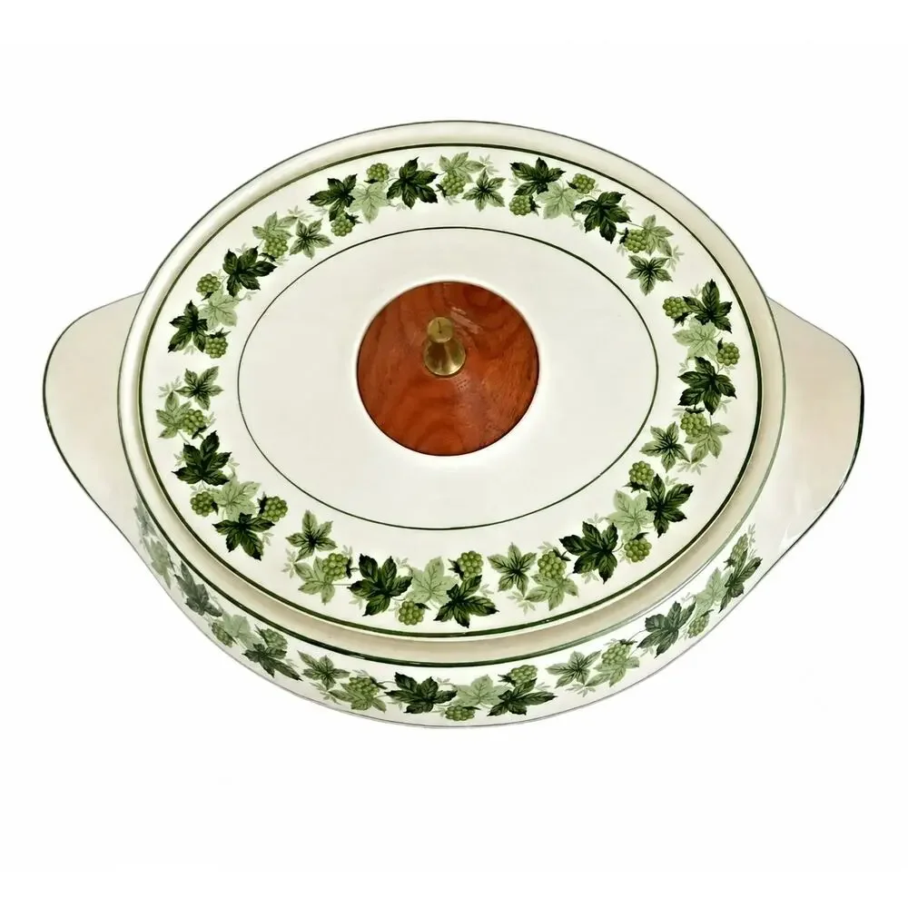 Taylor Smith & Taylor 💚🍽️🌱retro green